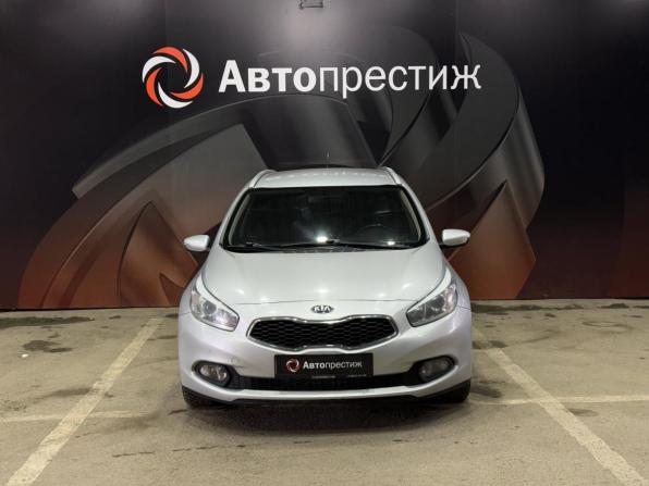 Kia Ceed II с пробегом 2015 года, цена 990 000 рублей, 191638 км, универсал, Автокод Объявления