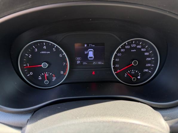 Kia Sportage IV Рестайлинг с пробегом 2019 года, цена 1 890 000 рублей, 251182 км, внедорожник, Автокод Объявления