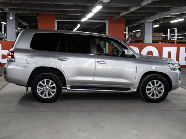 Toyota Land Cruiser 200 Series Рестайлинг 2 с пробегом 2015 года, цена 5 198 000 рублей, 219139 км, внедорожник, Автокод Объявления