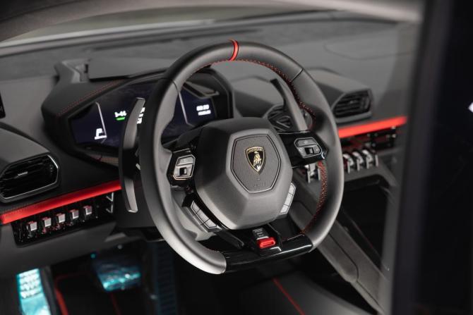 Новый Lamborghini Huracán I Рестайлинг 2023 года, цена 42 900 000 рублей, купе, Автокод Объявления