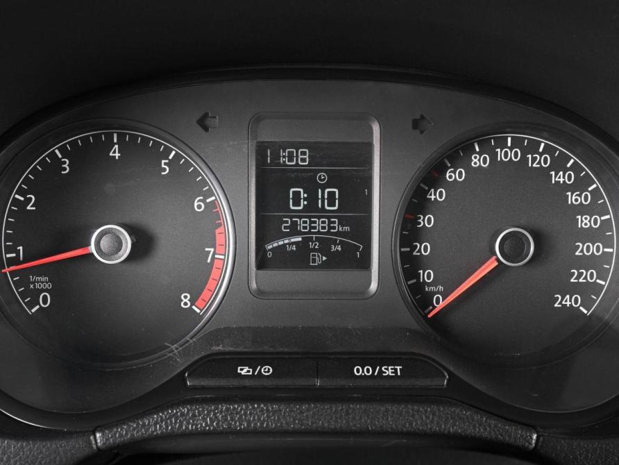Volkswagen Polo V Рестайлинг Ростов-на-Дону  - изображение 15