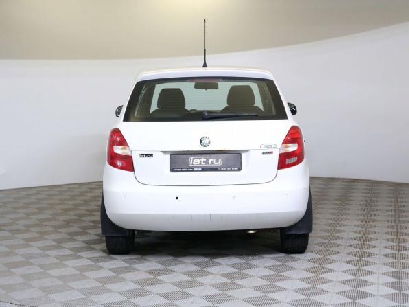 Skoda Fabia II Рестайлинг с пробегом 2011 года, цена 750 000 рублей, 129000 км, хэтчбек, Автокод Объявления