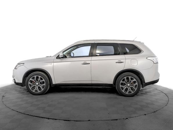 Mitsubishi Outlander III Рестайлинг с пробегом 2014 года, цена 1 710 000 рублей, 210200 км, внедорожник, Автокод Объявления