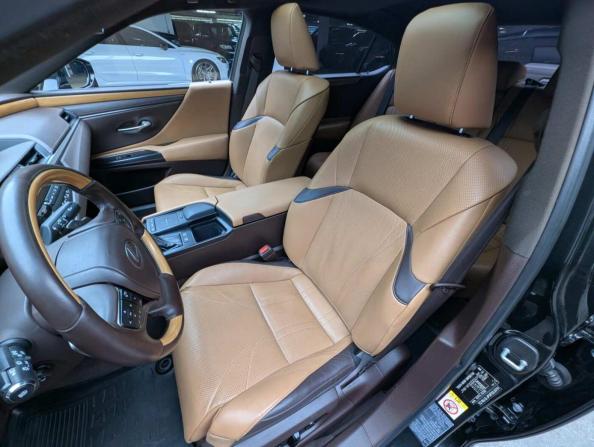 Lexus ES VII с пробегом 2018 года, цена 3 157 000 рублей, 153091 км, седан, Автокод Объявления