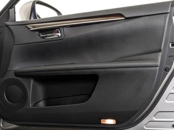 Lexus ES VI с пробегом 2015 года, цена 2 690 000 рублей, 100023 км, седан, Автокод Объявления