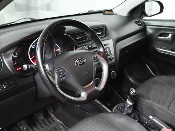 Kia Rio III Рестайлинг с пробегом 2016 года, цена 1 230 000 рублей, 77472 км, седан, Автокод Объявления