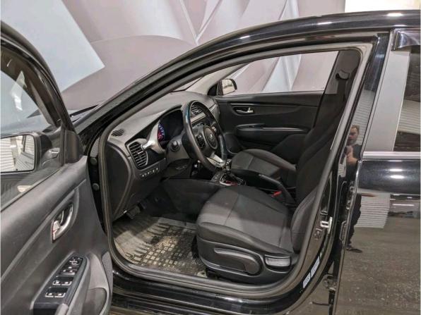 Kia Rio IV Рестайлинг с пробегом 2021 года, цена 1 545 000 рублей, 110000 км, седан, Автокод Объявления
