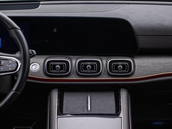 Jaecoo J8 с пробегом 2024 года, цена 2 867 000 рублей, 48949 км, внедорожник, Автокод Объявления