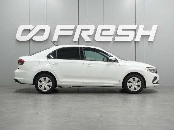 Volkswagen Polo VI с пробегом 2022 года, цена 1 724 000 рублей, 44902 км, лифтбек, Автокод Объявления