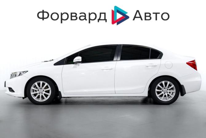 Honda Civic IX с пробегом 2012 года, цена 1 295 000 рублей, 156571 км, седан, Автокод Объявления