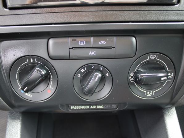 Volkswagen Jetta VI с пробегом 2013 года, цена 999 000 рублей, 146818 км, седан, Автокод Объявления