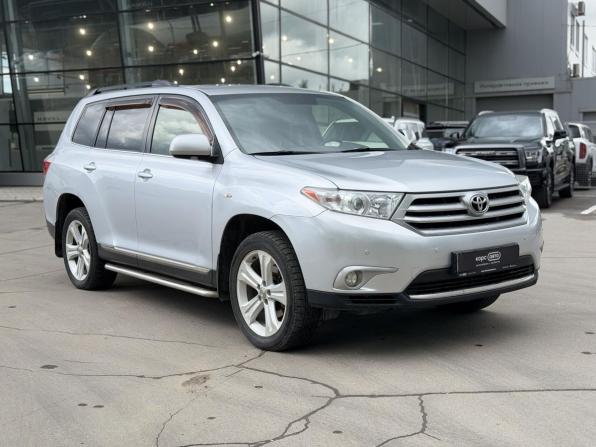 Toyota Highlander II (XU40) Рестайлинг с пробегом 2012 года, цена 1 799 000 рублей, 136137 км, внедорожник, Автокод Объявления