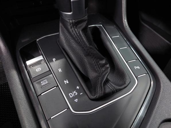 Volkswagen Tiguan II с пробегом 2017 года, цена 1 800 000 рублей, 153000 км, внедорожник, Автокод Объявления