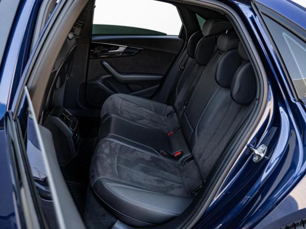 Audi A4 V (B9) Рестайлинг с пробегом 2020 года, цена 3 240 000 рублей, 62992 км, седан, Автокод Объявления