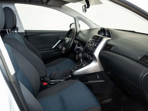 Toyota Verso I Рестайлинг с пробегом 2014 года, цена 1 148 000 рублей, 234404 км, компактвэн, Автокод Объявления