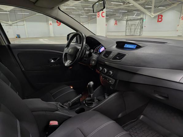 Renault Fluence I Рестайлинг с пробегом 2013 года, цена 725 000 рублей, 191241 км, седан, Автокод Объявления
