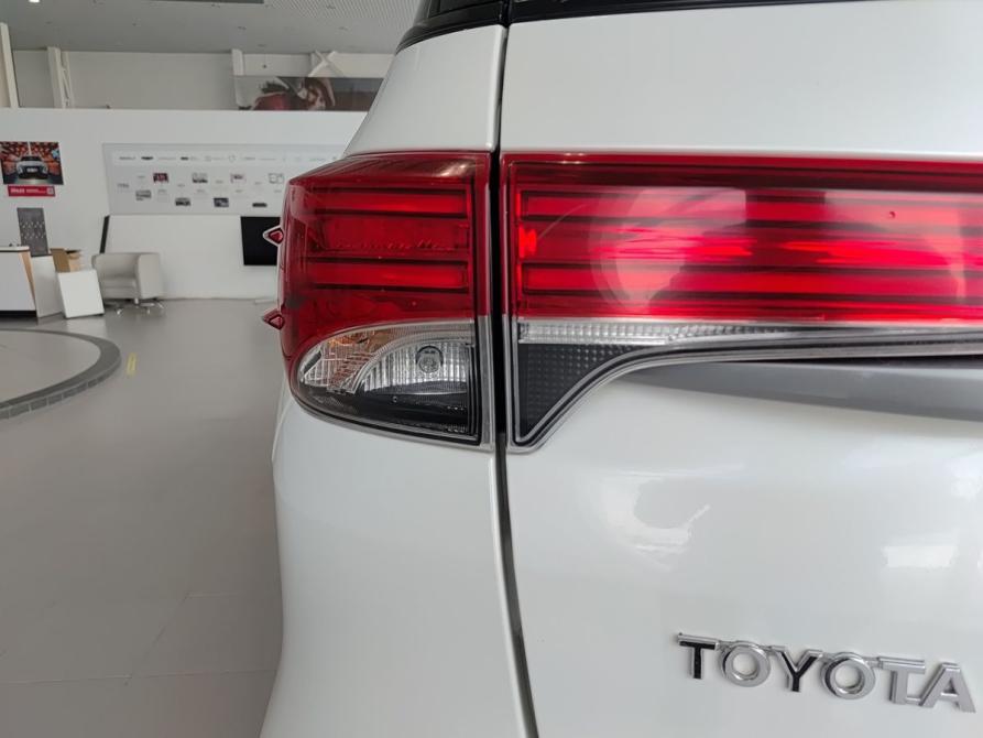 Toyota Fortuner II Уфа  - изображение 11