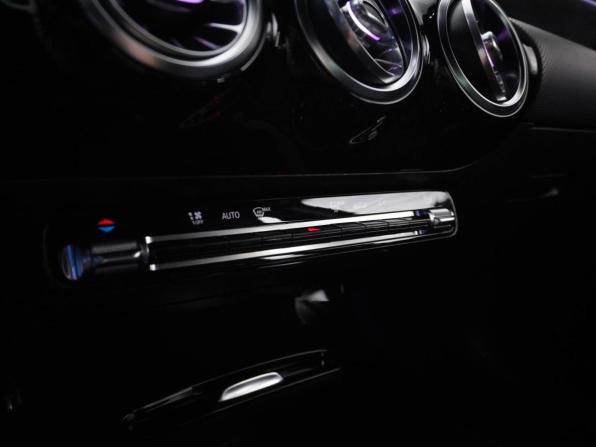 Mercedes-Benz A-Класс IV (W177) с пробегом 2020 года, цена 2 749 997 рублей, 53487 км, хэтчбек, Автокод Объявления