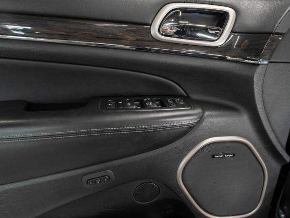Jeep Grand Cherokee IV (WK2) Рестайлинг с пробегом 2016 года, цена 2 890 000 рублей, 183307 км, внедорожник, Автокод Объявления
