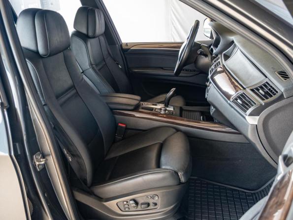 BMW X5 II (E70) Рестайлинг с пробегом 2010 года, цена 1 980 000 рублей, 172675 км, внедорожник, Автокод Объявления