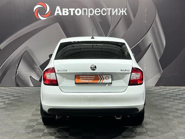 Skoda Rapid I Рестайлинг с пробегом 2019 года, цена 1 370 000 рублей, 113282 км, лифтбек, Автокод Объявления