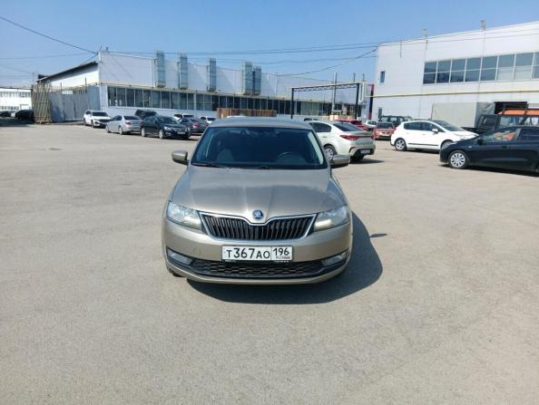Skoda Rapid I с пробегом 2017 года, цена 1 000 000 рублей, 189400 км, лифтбек, Автокод Объявления
