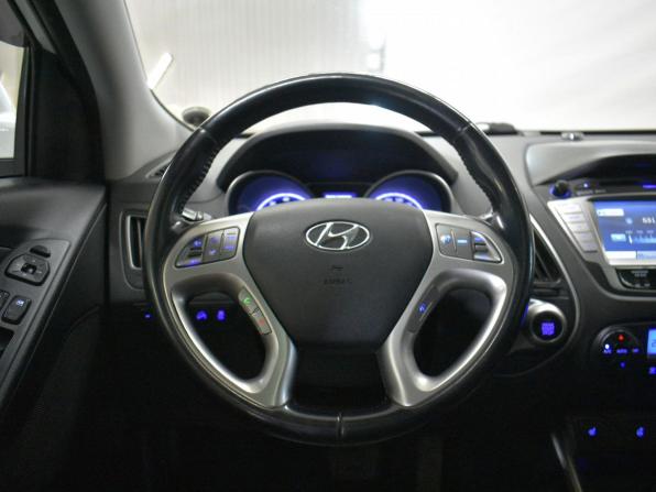 Hyundai ix35 I с пробегом 2013 года, цена 1 229 000 рублей, 228363 км, внедорожник, Автокод Объявления