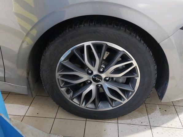 Kia K5 III с пробегом 2022 года, цена 2 210 000 рублей, 88881 км, седан, Автокод Объявления