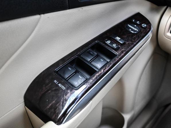 Toyota Camry VII (XV50) Рестайлинг с пробегом 2015 года, цена 1 884 000 рублей, 148386 км, седан, Автокод Объявления