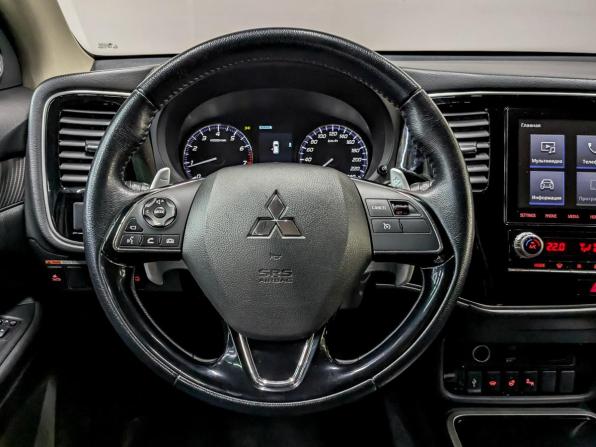 Mitsubishi Outlander III Рестайлинг 3 с пробегом 2021 года, цена 2 750 000 рублей, 111269 км, внедорожник, Автокод Объявления