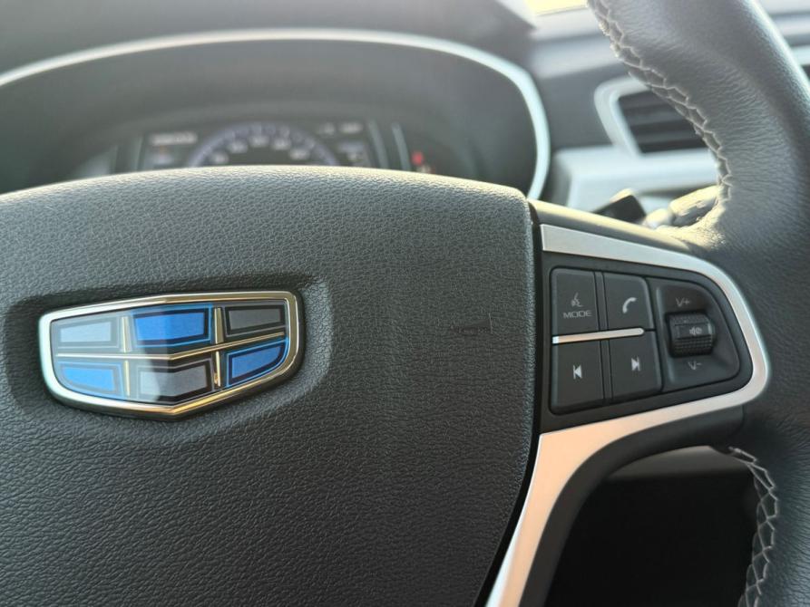 Geely Atlas I Волгоград  - изображение 16