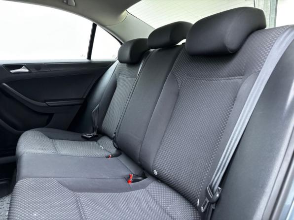 Volkswagen Jetta VI с пробегом 2013 года, цена 985 000 рублей, 235000 км, седан, Автокод Объявления
