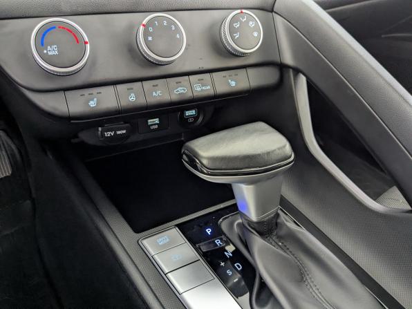 Hyundai Elantra VII (CN7) с пробегом 2022 года, цена 1 970 000 рублей, 42343 км, седан, Автокод Объявления