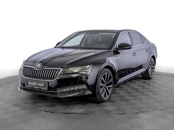 Skoda Superb III Рестайлинг с пробегом 2024 года, цена 2 900 000 рублей, 66490 км, лифтбек, Автокод Объявления