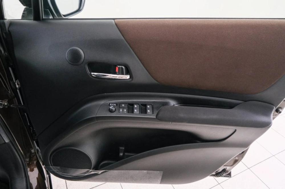 Toyota Sienta II Рестайлинг Красноярск  - изображение 19