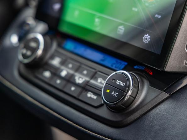 Toyota RAV4 IV (XA40) Рестайлинг с пробегом 2019 года, цена 2 468 000 рублей, 109100 км, внедорожник, Автокод Объявления