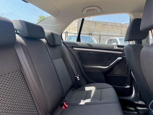 Volkswagen Jetta V с пробегом 2010 года, цена 865 000 рублей, 127618 км, седан, Автокод Объявления