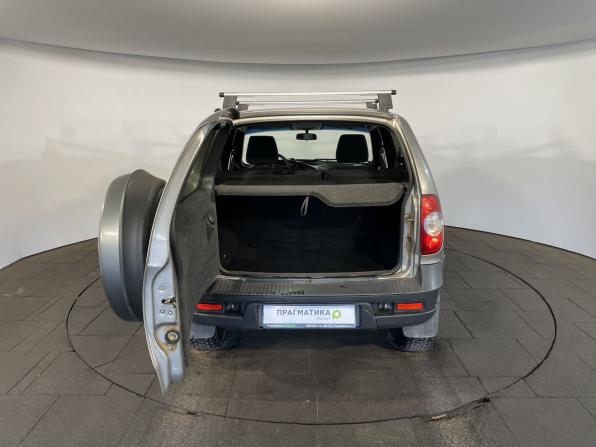 Chevrolet Niva I Рестайлинг с пробегом 2018 года, цена 719 900 рублей, 150000 км, внедорожник, Автокод Объявления
