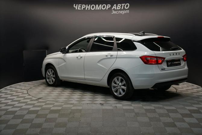 Lada (ВАЗ) Vesta I с пробегом 2022 года, цена 1 450 000 рублей, 59139 км, универсал, Автокод Объявления