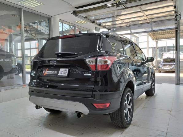 Ford Kuga II Рестайлинг с пробегом 2017 года, цена 1 410 000 рублей, 149085 км, внедорожник, Автокод Объявления