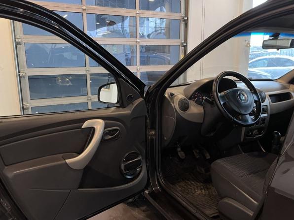 Renault Logan I Рестайлинг с пробегом 2011 года, цена 370 000 рублей, 246944 км, седан, Автокод Объявления