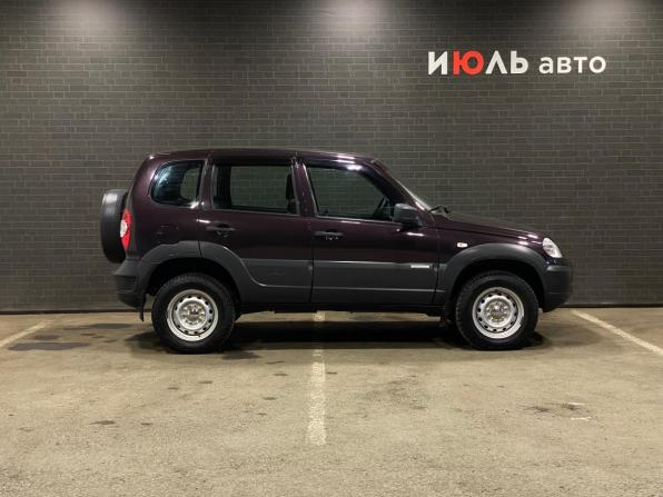 Chevrolet Niva I Рестайлинг с пробегом 2018 года, цена 770 000 рублей, 89469 км, внедорожник, Автокод Объявления