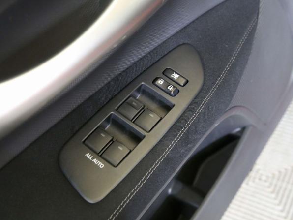 Toyota Auris I Рестайлинг с пробегом 2012 года, цена 1 250 000 рублей, 50915 км, хэтчбек, Автокод Объявления