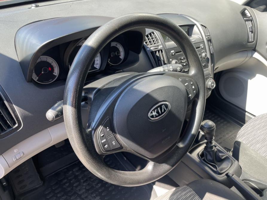 Kia Ceed I Москва  - изображение 13