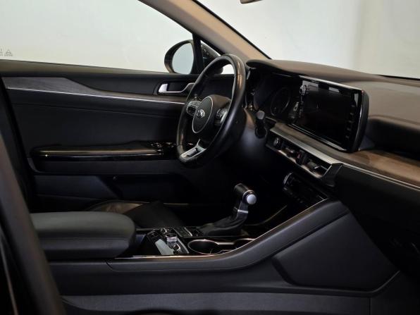 Kia K5 III с пробегом 2021 года, цена 2 600 000 рублей, 132650 км, седан, Автокод Объявления