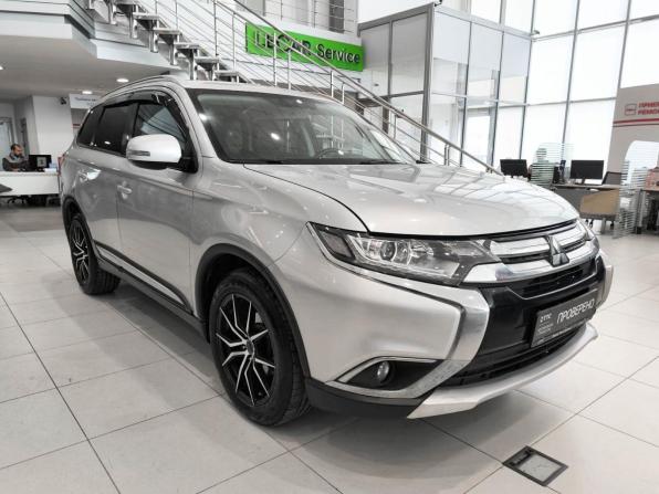 Mitsubishi Outlander III Рестайлинг 2 с пробегом 2016 года, цена 1 650 000 рублей, 196000 км, внедорожник, Автокод Объявления
