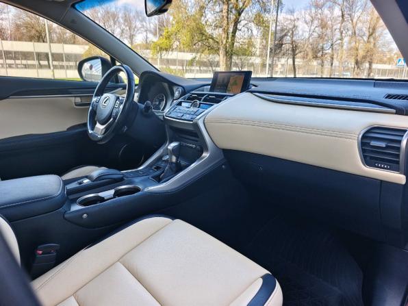 Lexus NX I с пробегом 2016 года, цена 2 930 000 рублей, 99482 км, внедорожник, Автокод Объявления