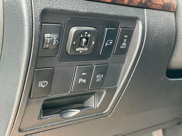 Toyota Land Cruiser 200 Series с пробегом 2011 года, цена 3 345 000 рублей, 227700 км, внедорожник, Автокод Объявления