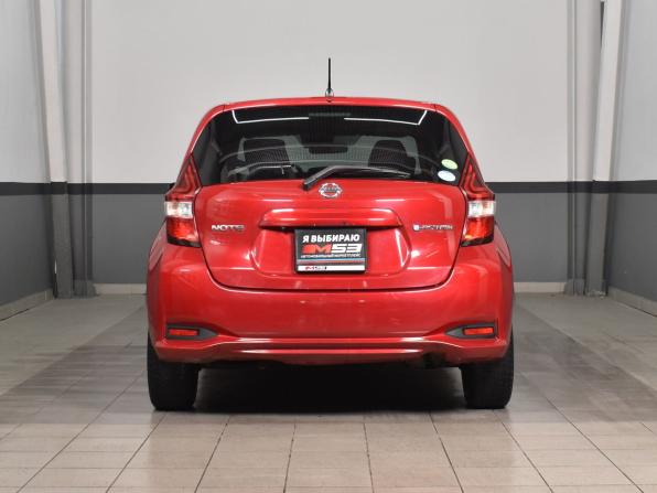 Nissan Note II Рестайлинг с пробегом 2018 года, цена 1 254 995 рублей, 97779 км, хэтчбек, Автокод Объявления