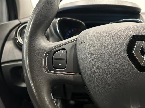 Renault Kaptur I с пробегом 2019 года, цена 1 299 000 рублей, 118476 км, внедорожник, Автокод Объявления